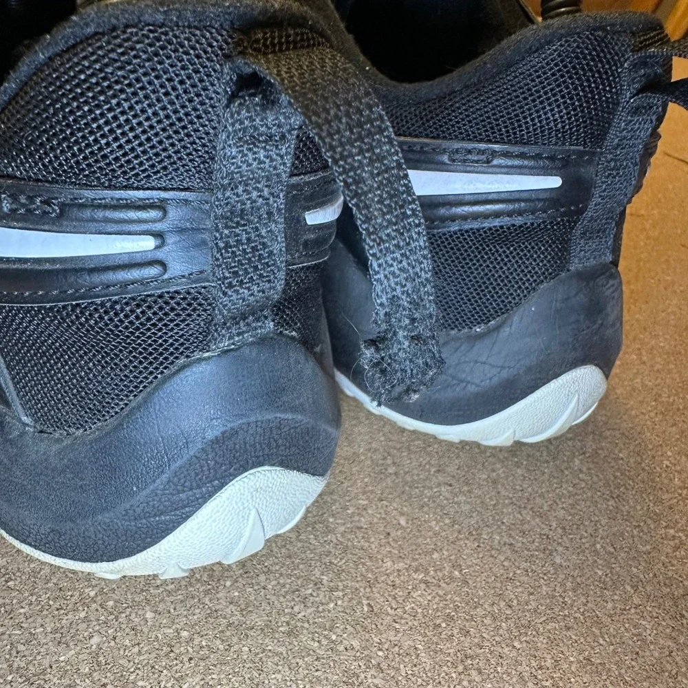 Nike Air Zoom Hyperace 2 Womens 10 Volleyball Shoes Black White AA0286-001